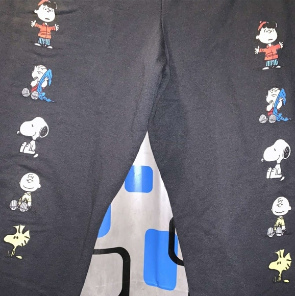 Peanuts Group Sweatpants - Picture 2 of 8